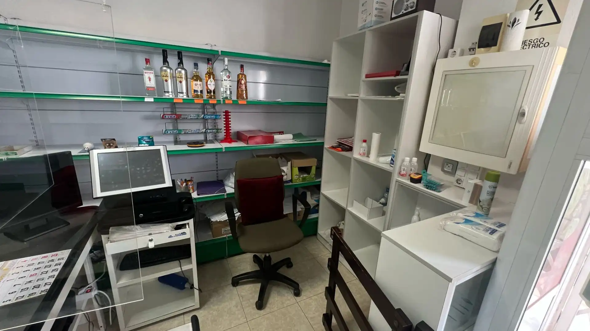 Local en venda en Níjar amb Aire condicionat, Moblat i Alarma