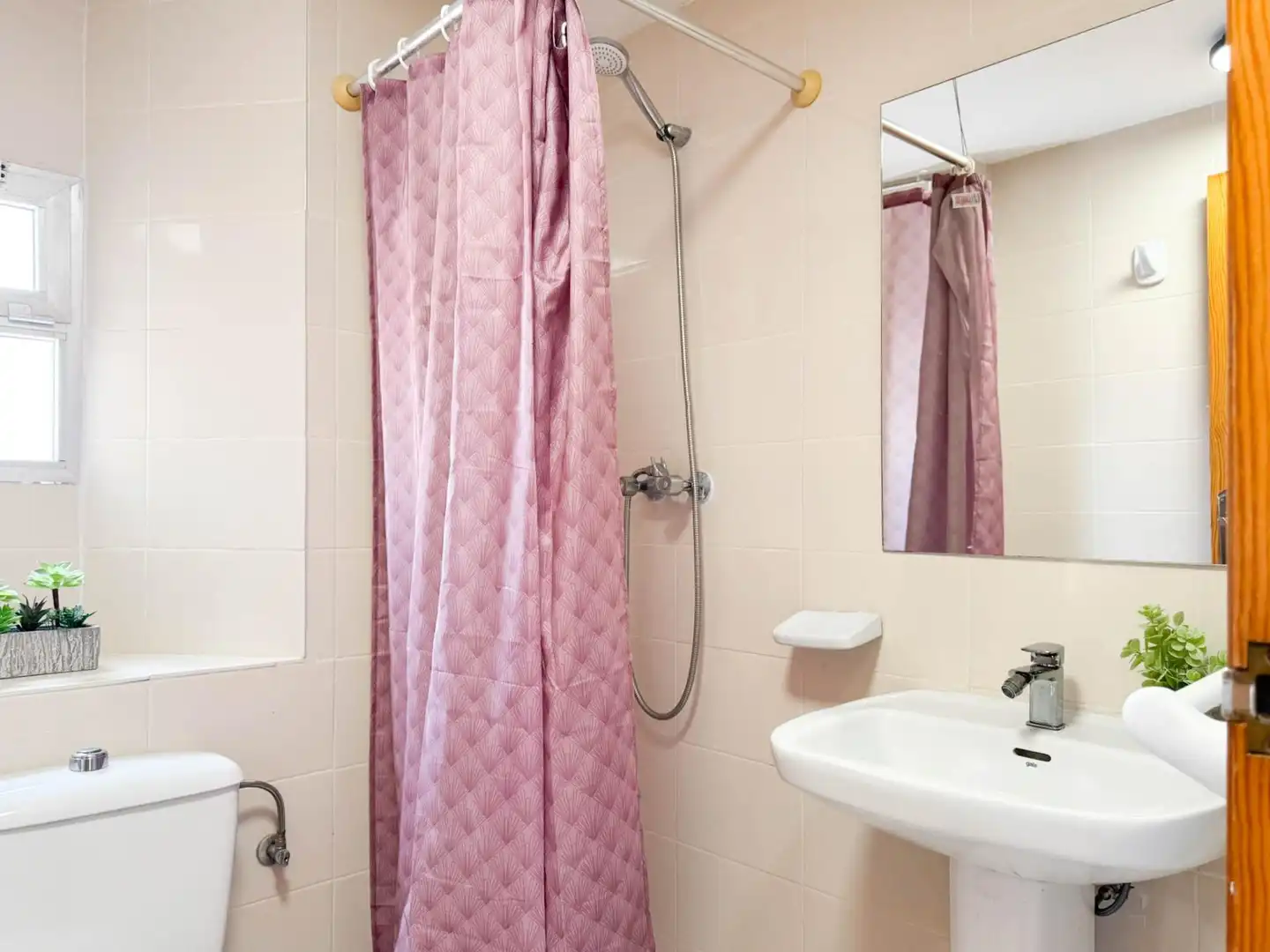 Baño de Apartamento de alquiler en Playa de Gandia