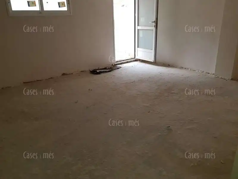 Local en venta en Rafelbuñol / Rafelbunyol