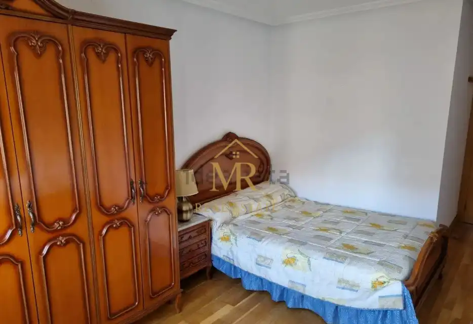 Habitación de Piso de alquiler en Salamanca con Calefacción, Parquet y Amueblado