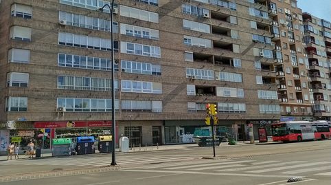 Foto 2 de Pis de lloguer a Avenida de Madrid, 90, Barrio del Ave, Zaragoza Capital