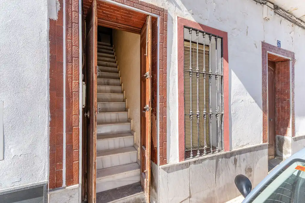 Casa aparellada en venda a C/ Umbría, imagen 5