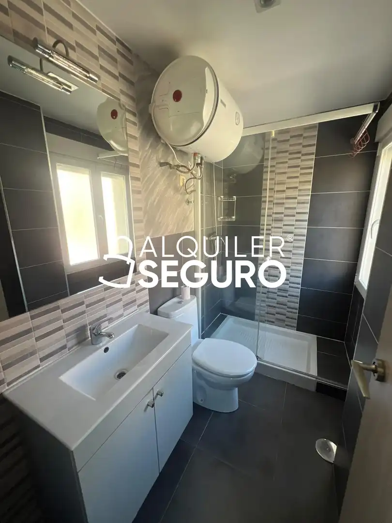 Baño de Loft de alquiler en Madrid con Amueblado