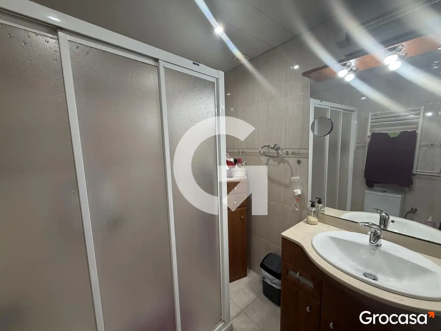 Bathroom of Flat for sale in Mataró  with Heating, Terrace and Storage room