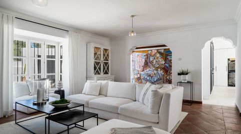 Foto 5 de Casa adosada en venta en El Madroñal, Benahavís