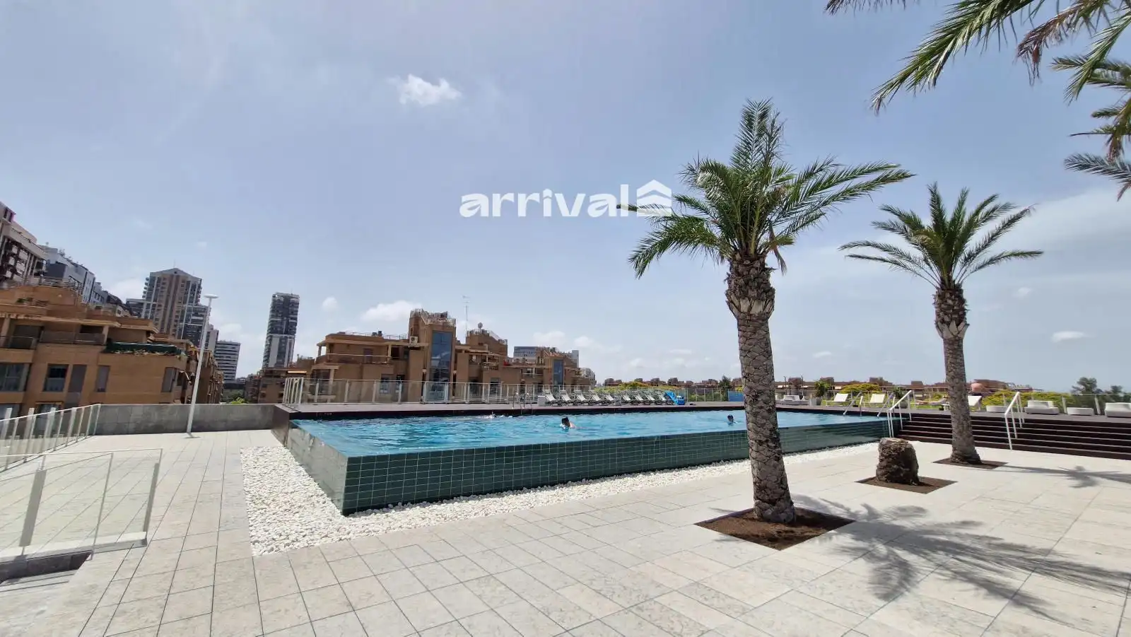 Piscina de Pis de lloguer en Valencia amb Aire condicionat, Calefacció i Terrassa