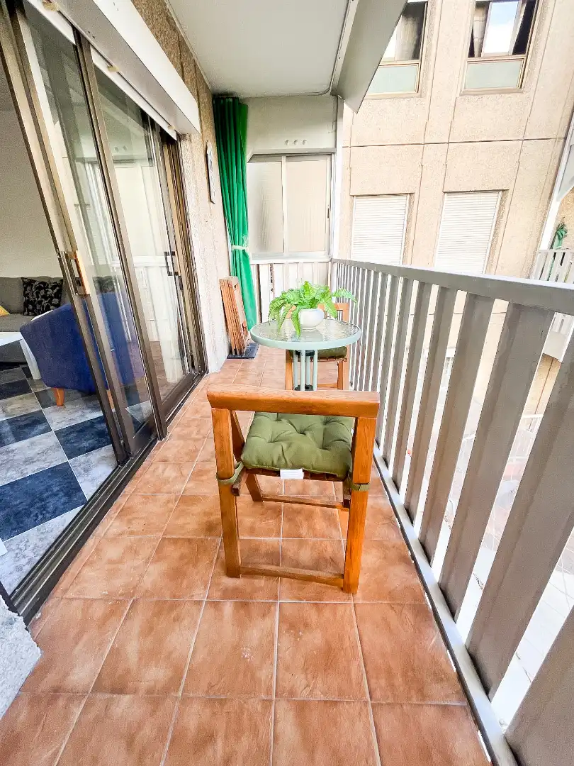 Terraza de Piso de alquiler en Cerdanyola del Vallès con Calefacción, Amueblado y Horno