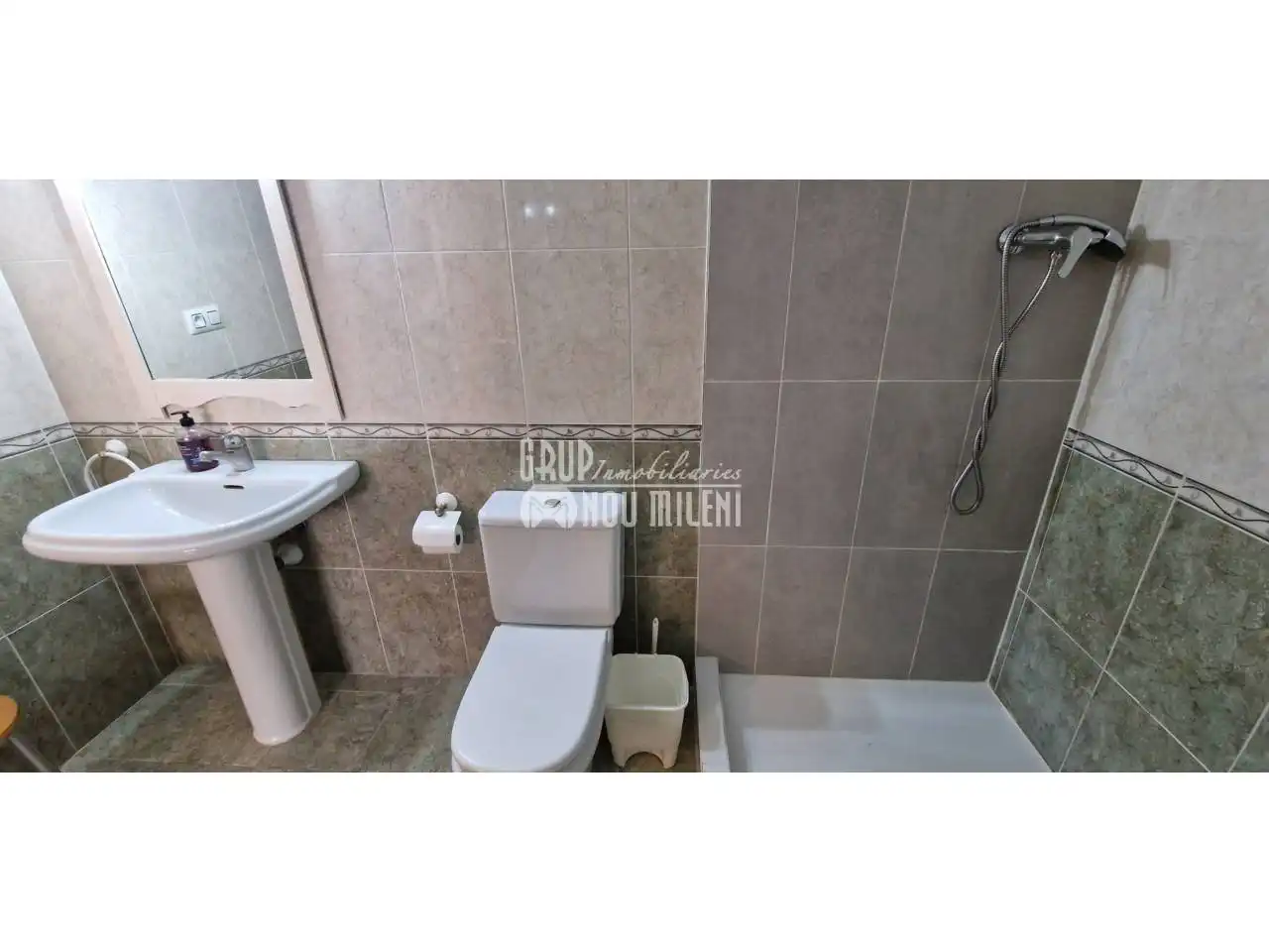 Baño de Piso en venta en Burjassot con Amueblado y Balcón