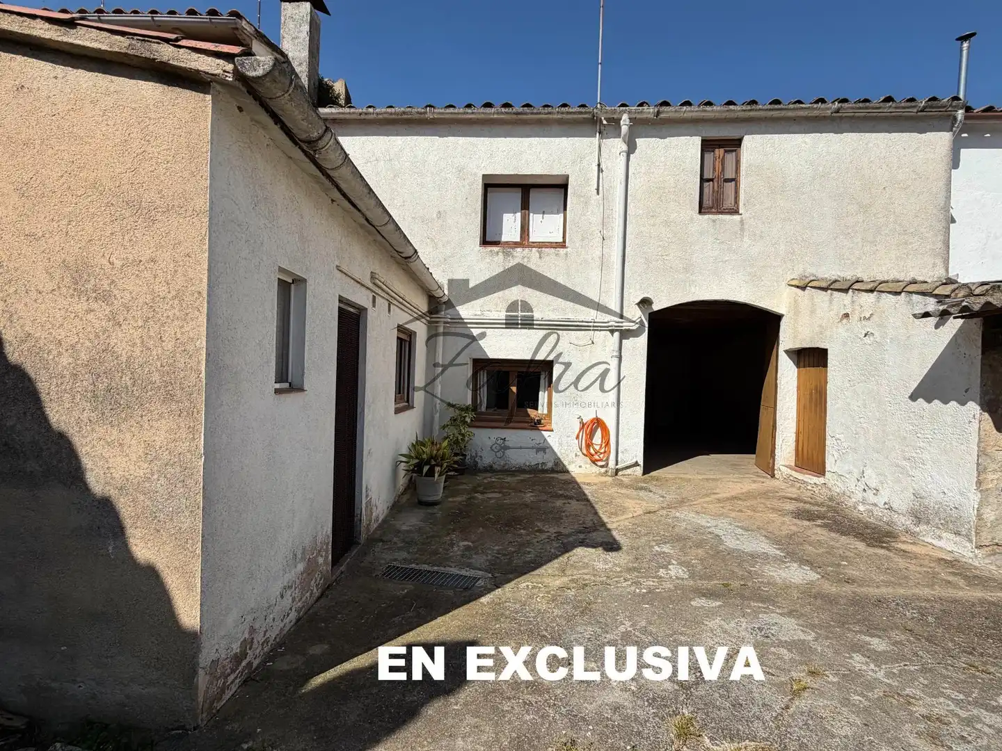 Vista exterior de Casa adosada en venta en Vidreres con Calefacción y Terraza