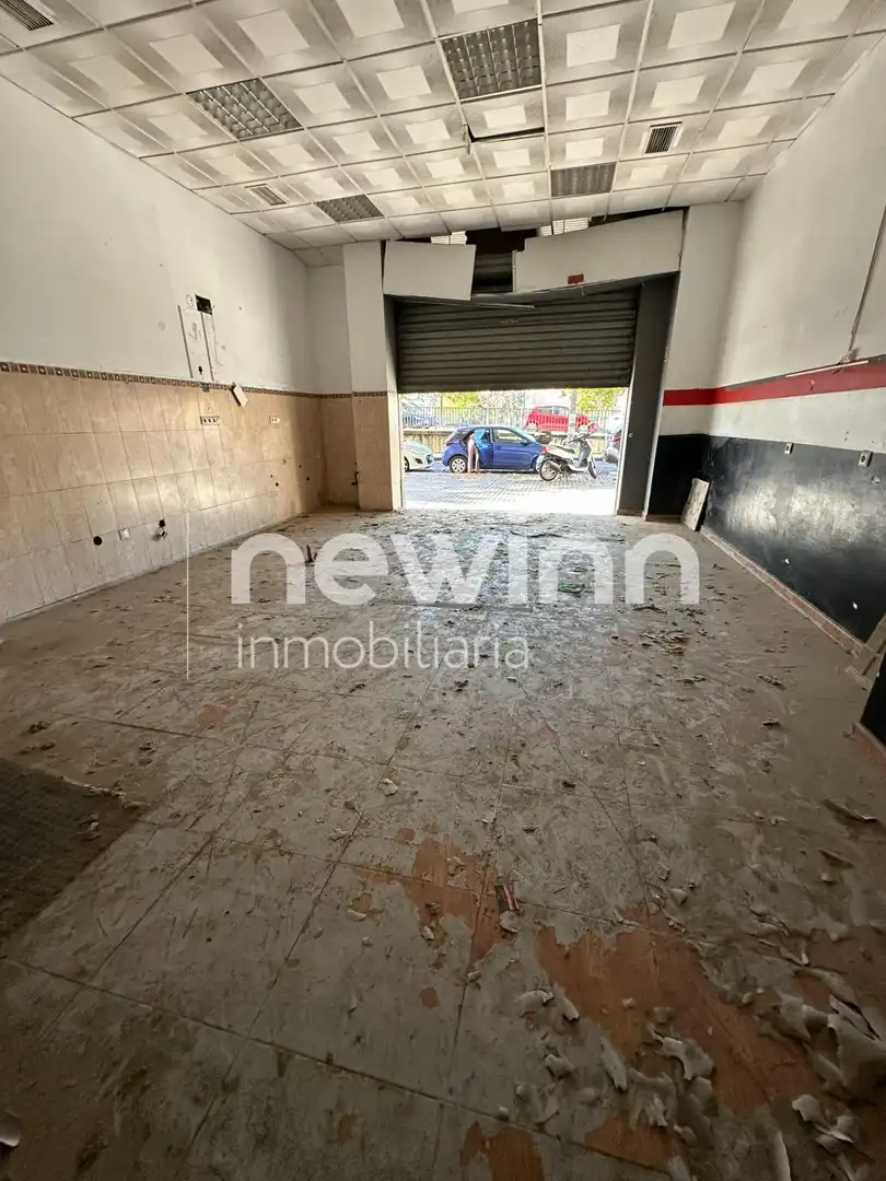 Local comercial de lloguer a Avenida del Arroyo del Moro 2, imagen 3