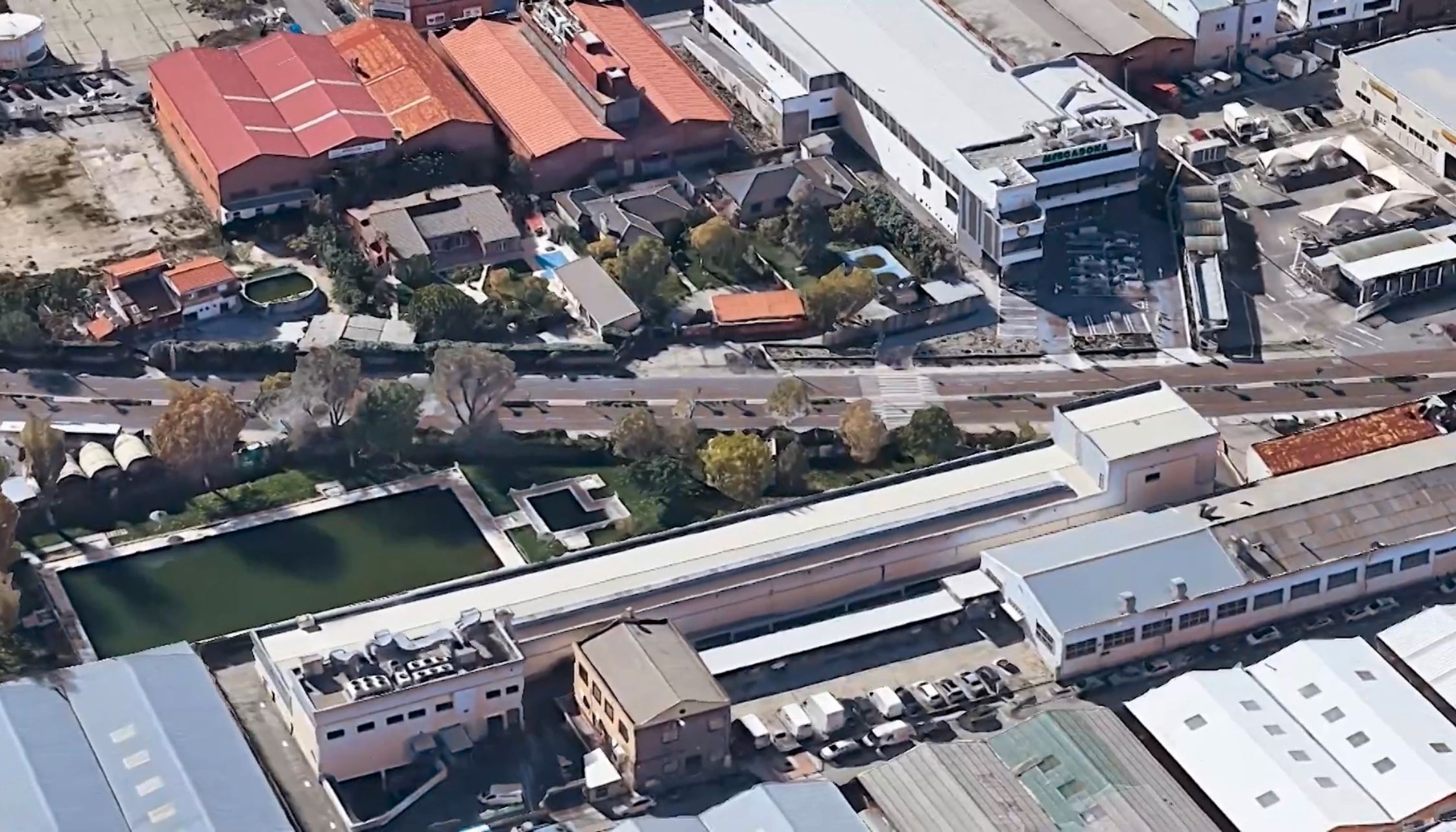 Exterior view of Industrial buildings for sale in Fuenlabrada  with Heating