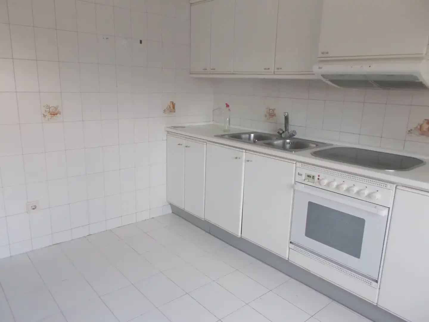 Kitchen of Flat for sale in Santa Marta de Tormes  with Air Conditioner, Heating and Parquet flooring