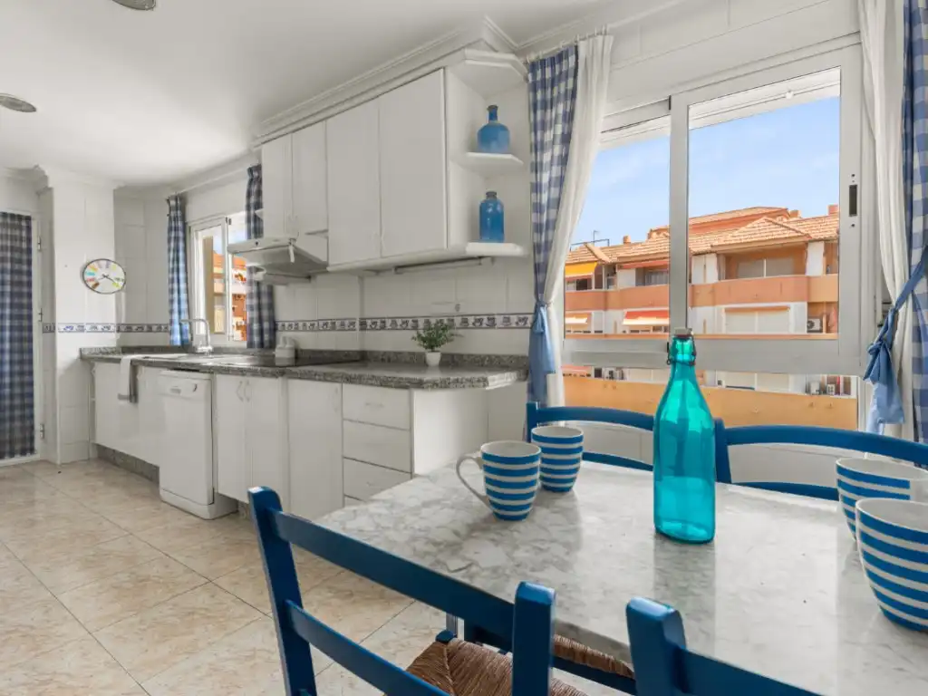 Cocina de Ático en venta en El Campello con Aire acondicionado, Terraza y Amueblado