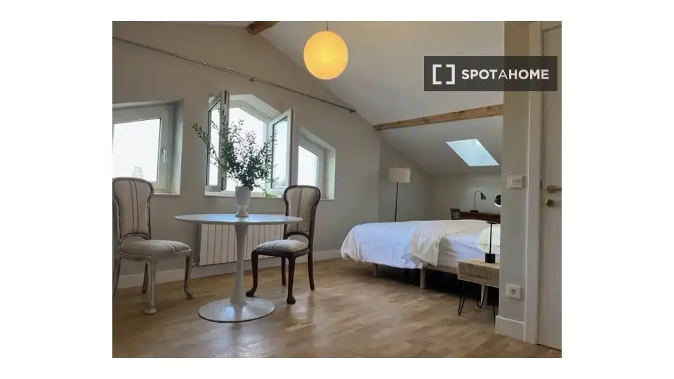 Habitación de Piso de alquiler en Donostia - San Sebastián  con Aire acondicionado, Calefacción y Amueblado