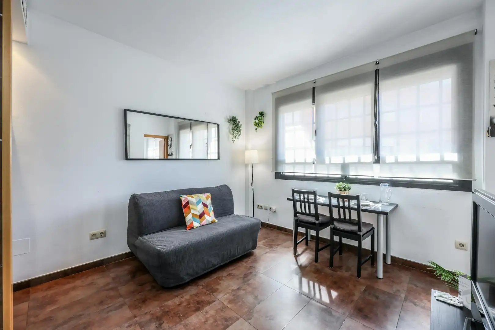 Bedroom of Flat for rent in Madrid  with Air Conditioner, Heating and Furnished