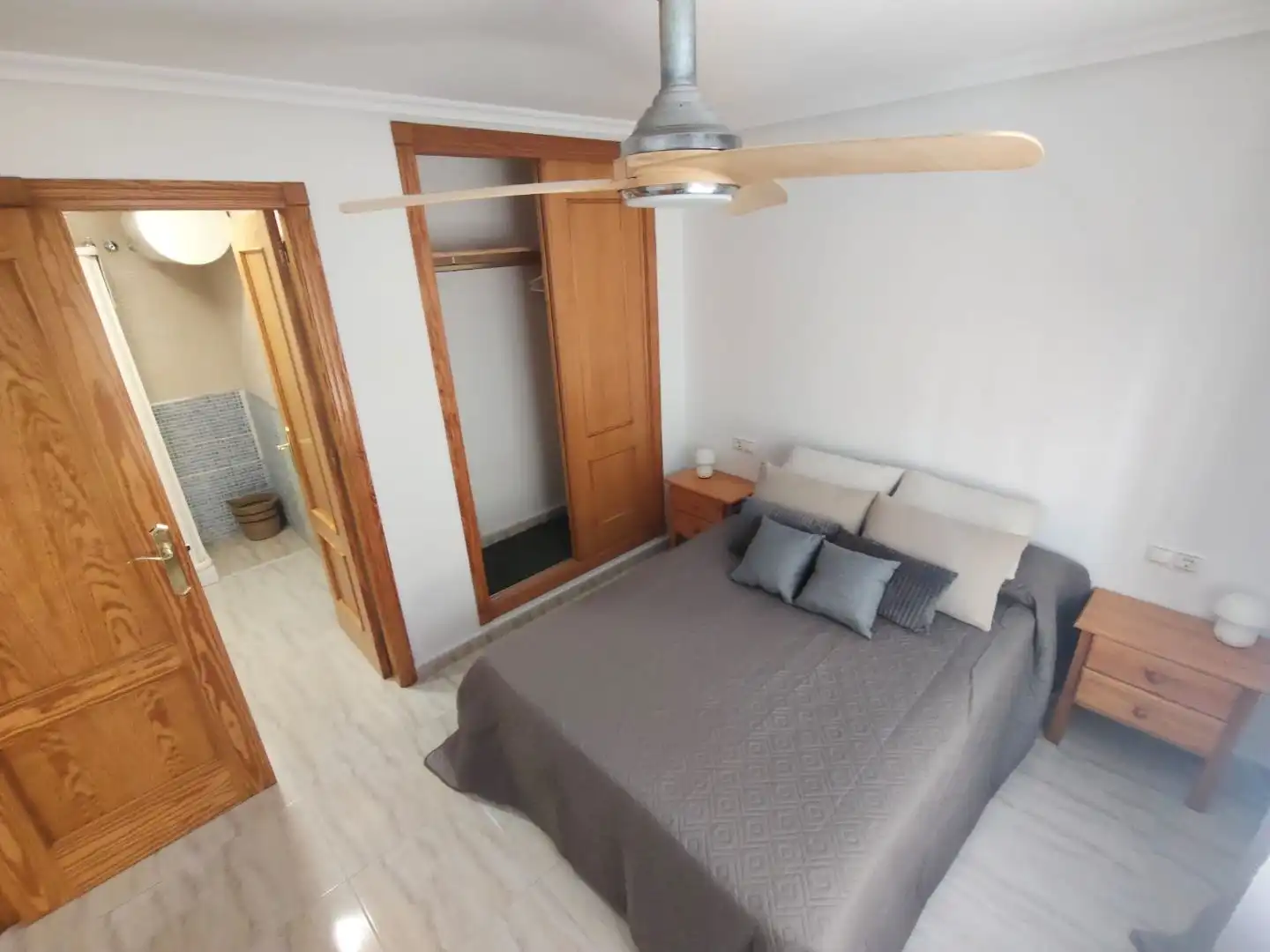 Wohnung zur Miete in Calle San Miguel de Salinas, 21, Playa del Acequión, Náufragos y Rocío del Mar
