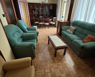 Sala d'estar de Apartament en venda en Valladolid Capital amb Balcó