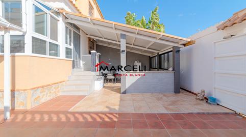 Foto 2 de Casa adosada en venda a Calle Cangas, 2, Rojales, Alicante