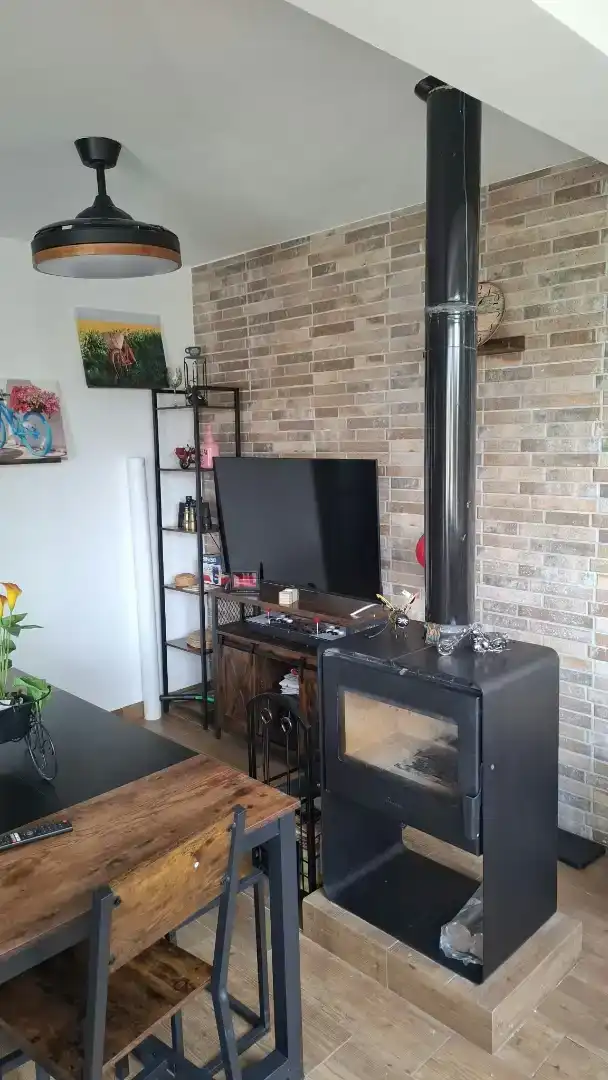 Living room of Flat for rent in Espiel  with Air Conditioner, Furnished and Balcony