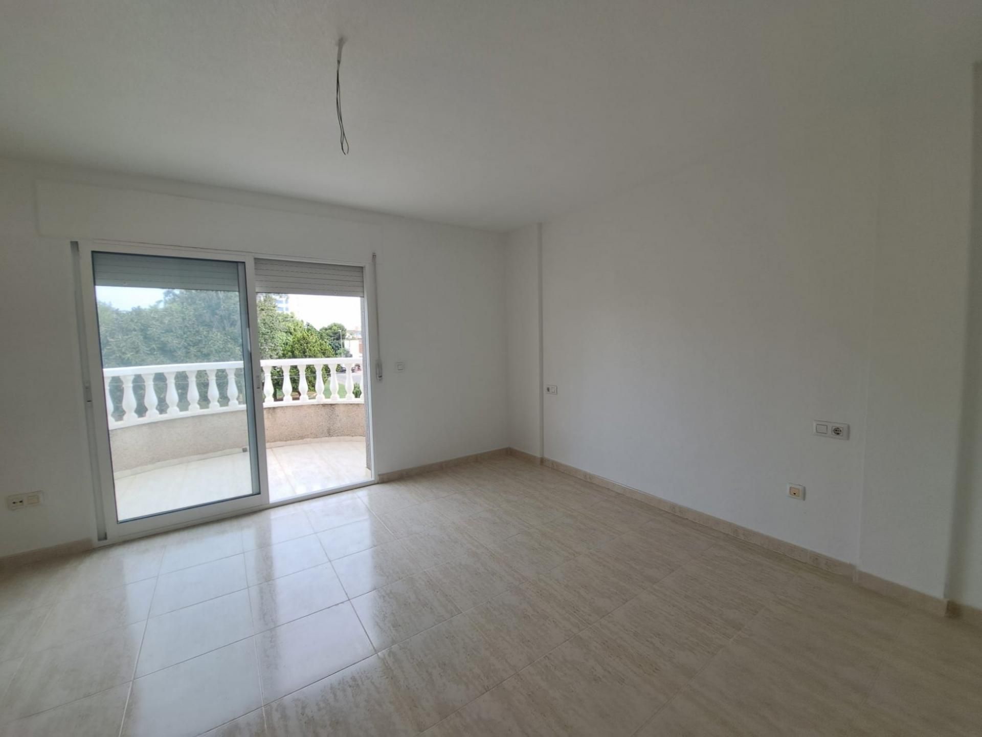 Dormitori de Casa adosada en venda en Los Alcázares amb Jardí privat, Terrassa i Traster