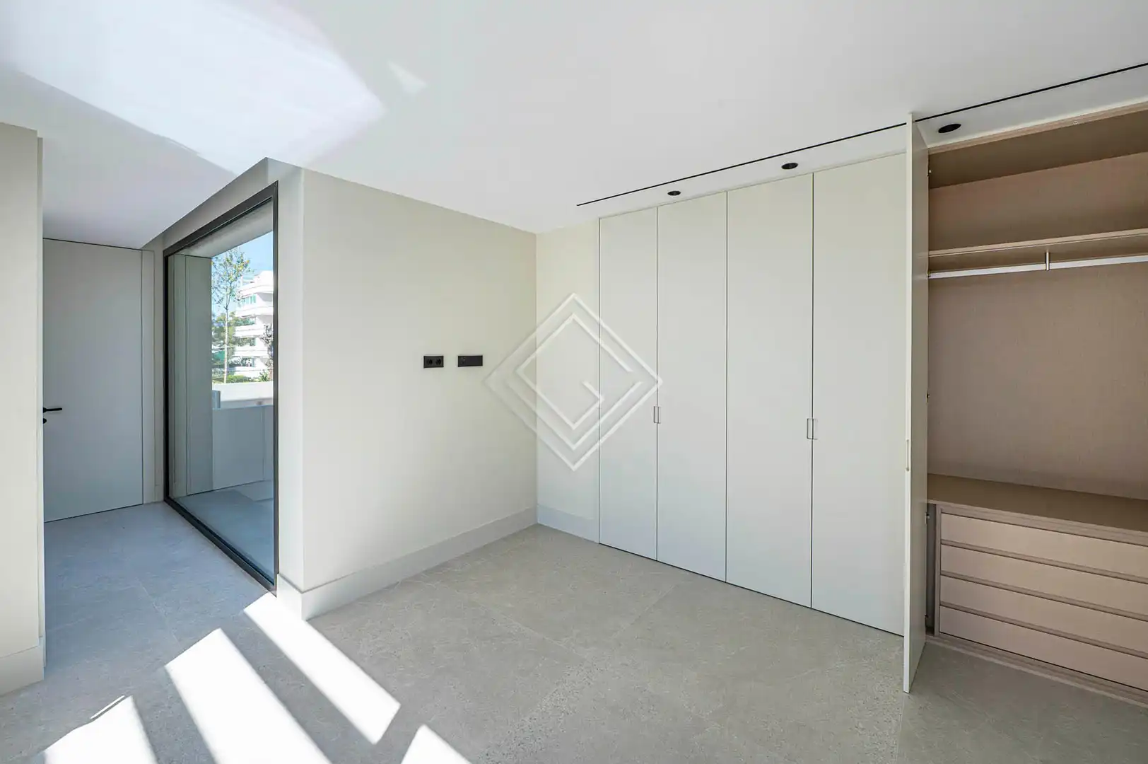 Chalet con piscina en venta en Milla de Oro, imagen 57