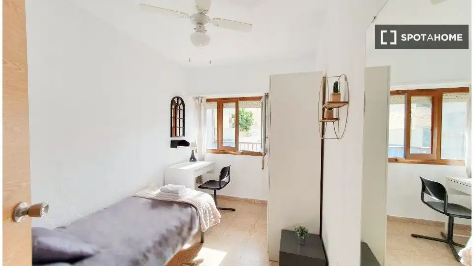 Habitación en El Cabanyal - El Canyamelar
