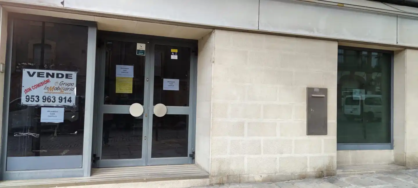 Local comercial en venda a Calle Rastro 8