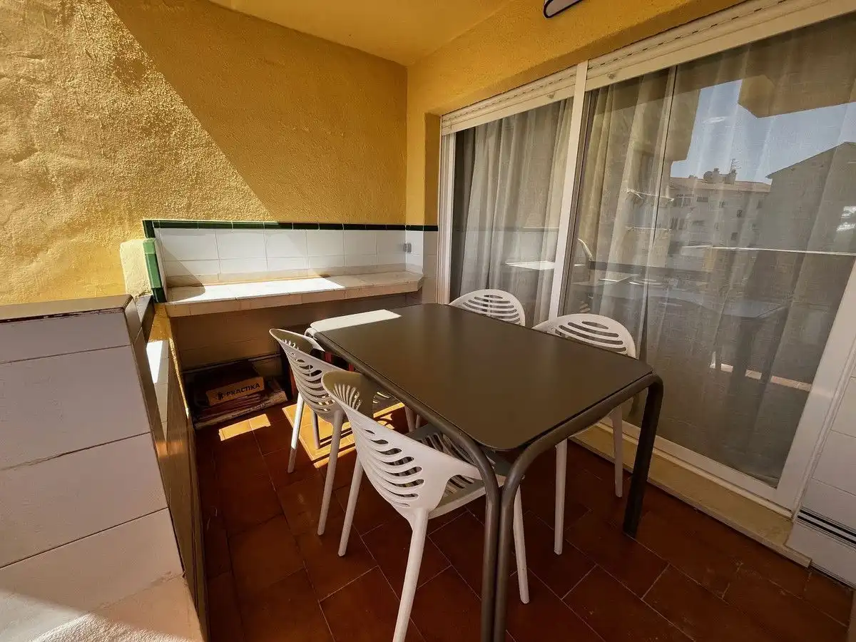 Terraza de Apartamento de alquiler en Estepona con Terraza, Amueblado y Piscina comunitaria