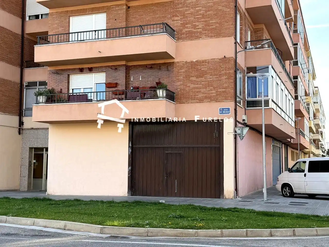 Business premises for sale in Avenida Bilbao 25, imagen 2