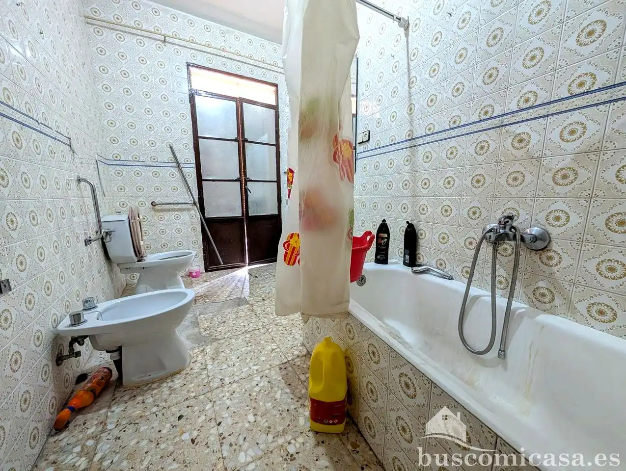 Bany de Casa o xalet en venda en Linares amb Aire condicionat, Terrassa i Traster