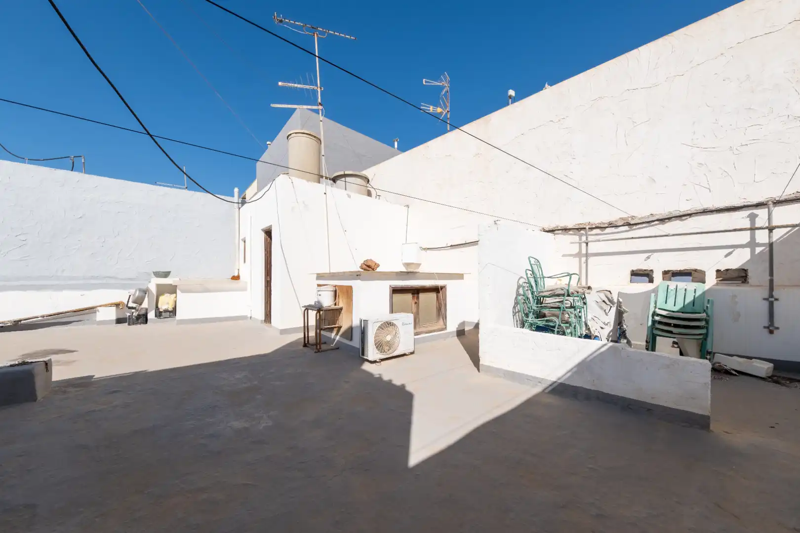 Vista exterior de Casa o xalet en venda en Ingenio amb Jardí privat i Balcó