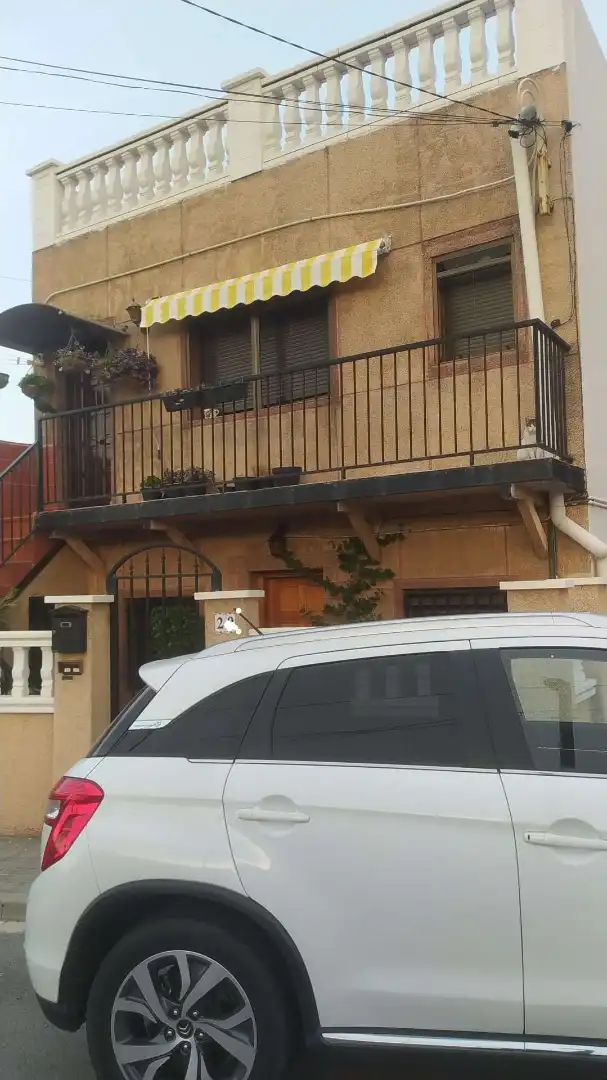 Terrassa de Casa o xalet en venda en Barcelona amb Calefacció, Parquet i Terrassa