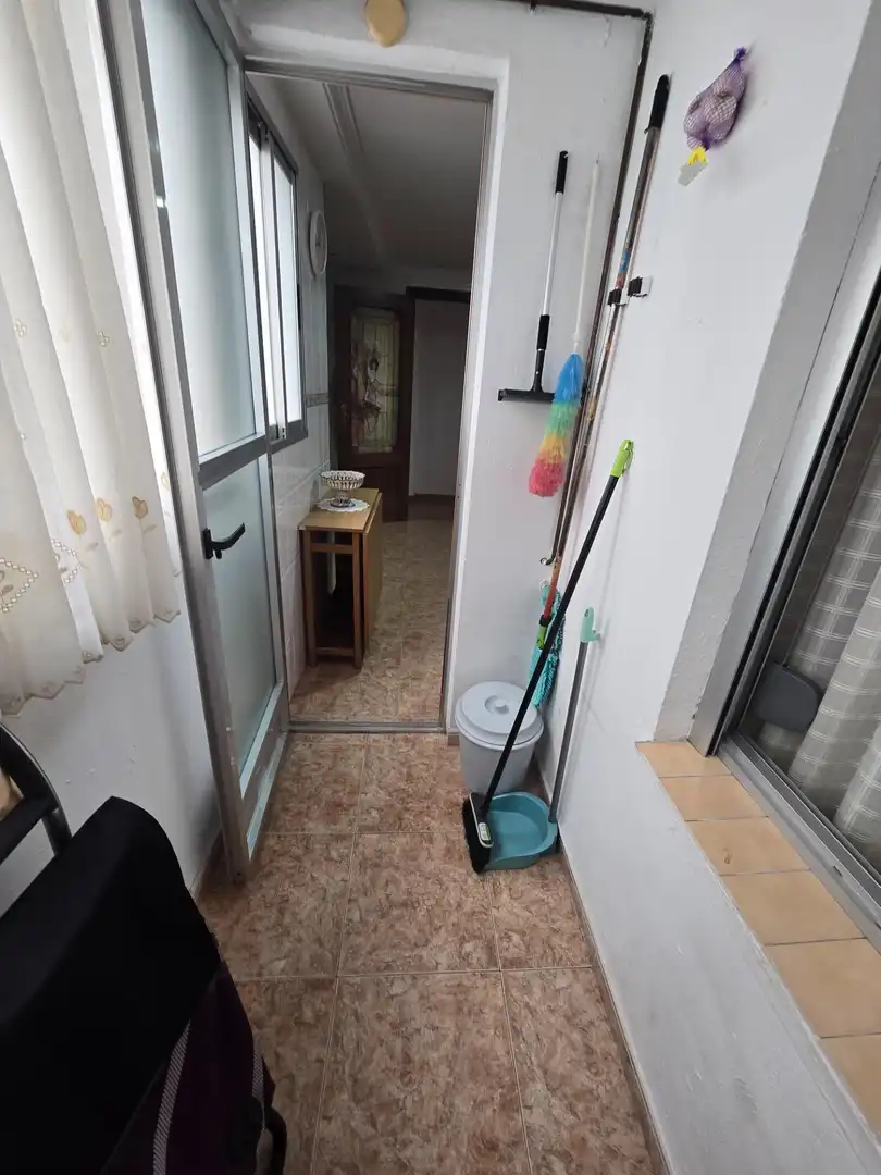Wohnung zum Verkauf in Valencia mit Klimaanlage und Balkon