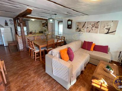 Wohnzimmer von Haus oder Chalet miete in Arcas del Villar mit Heizung