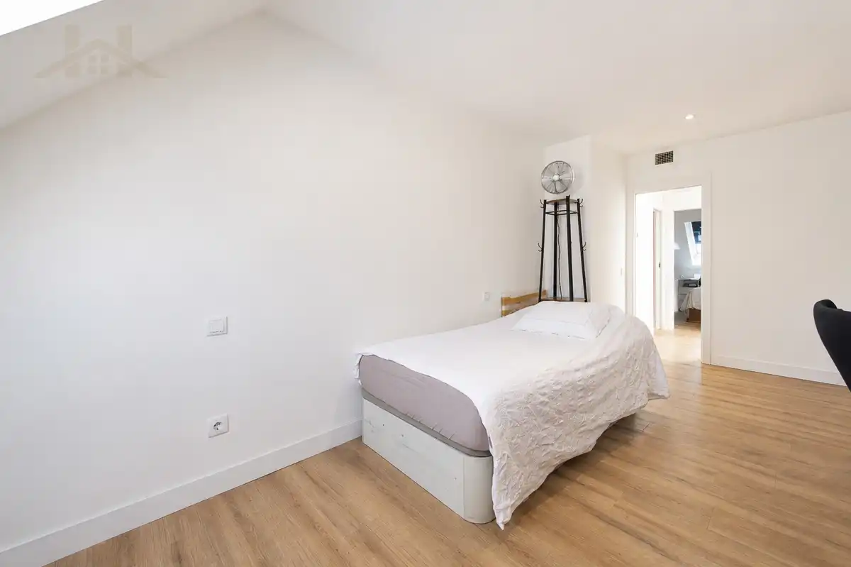 Habitación de Dúplex en venta en Pozuelo de Alarcón con Aire acondicionado, Calefacción y Terraza