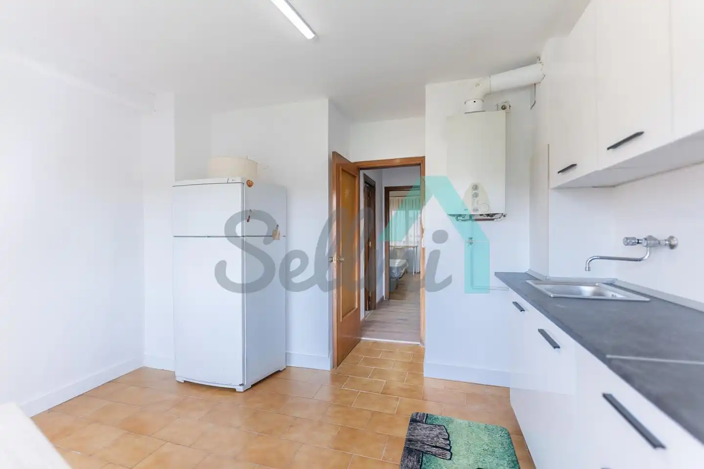 Kitchen of Flat for rent in Oviedo   with Heating, Parquet flooring and Furnished