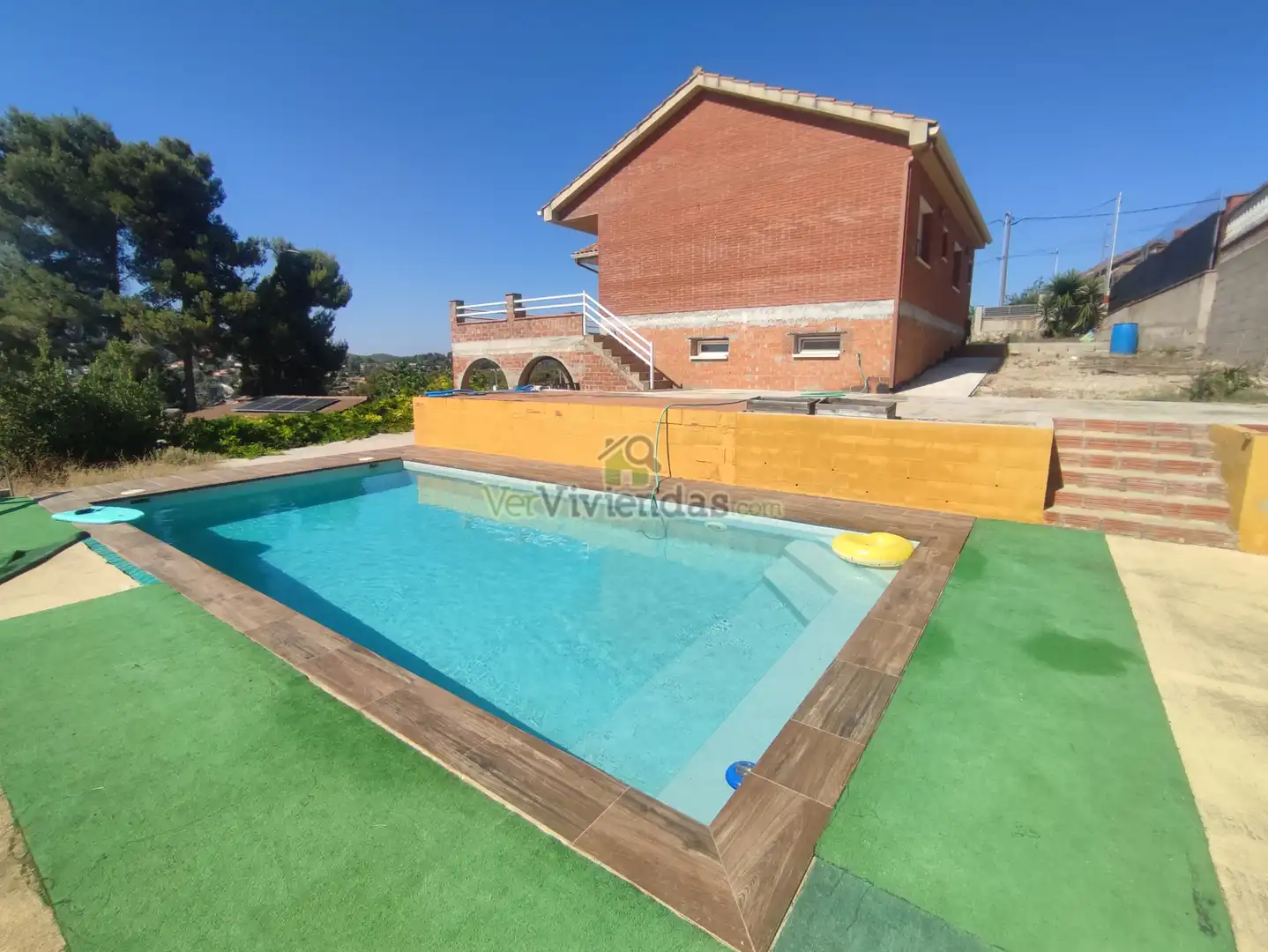 Piscina de Casa o xalet en venda en Vallirana amb Calefacció, Jardí privat i Terrassa