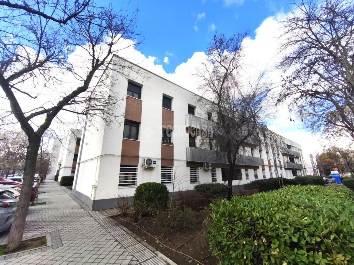 Vista exterior de Piso en venta en  Madrid Capital