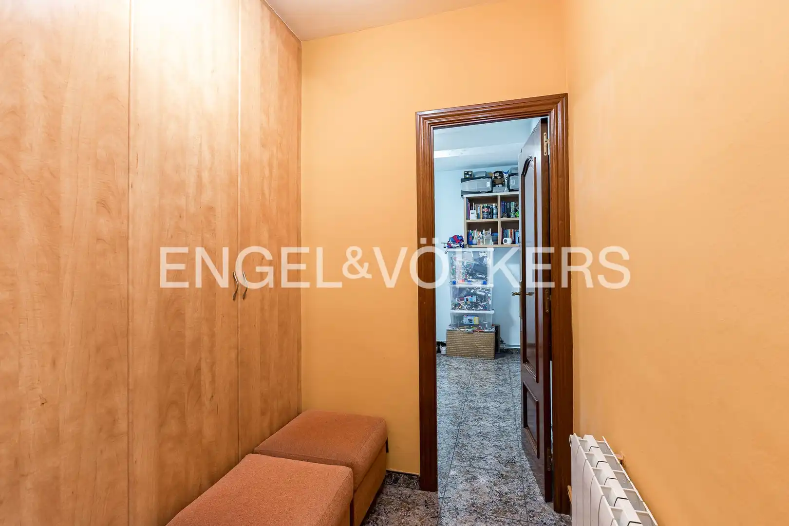 Piso en venta en Barcelona con Calefacción y Balcón