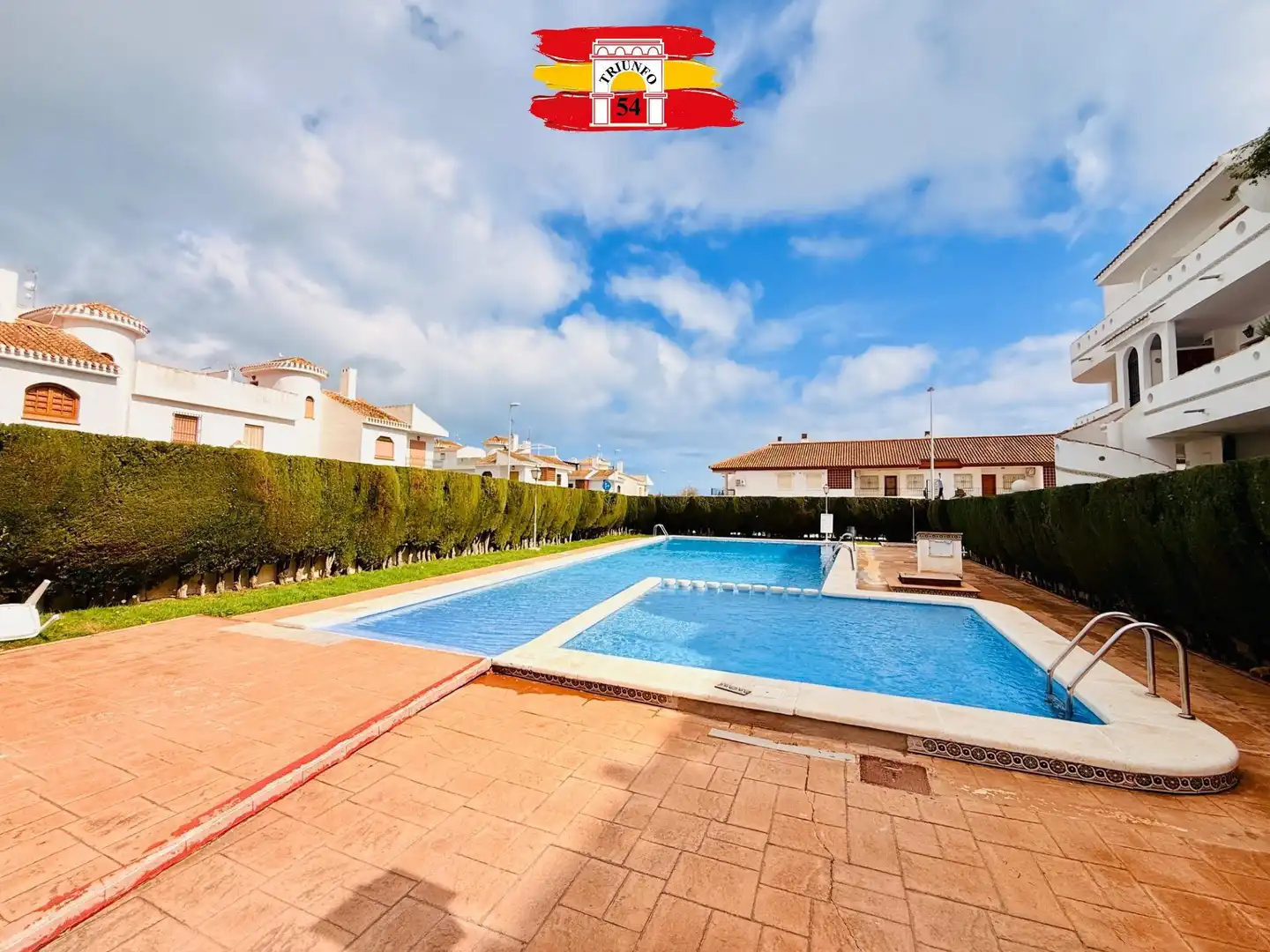 Piscina de Piso en venta en Pilar de la Horadada con Aire acondicionado, Amueblado y Balcón