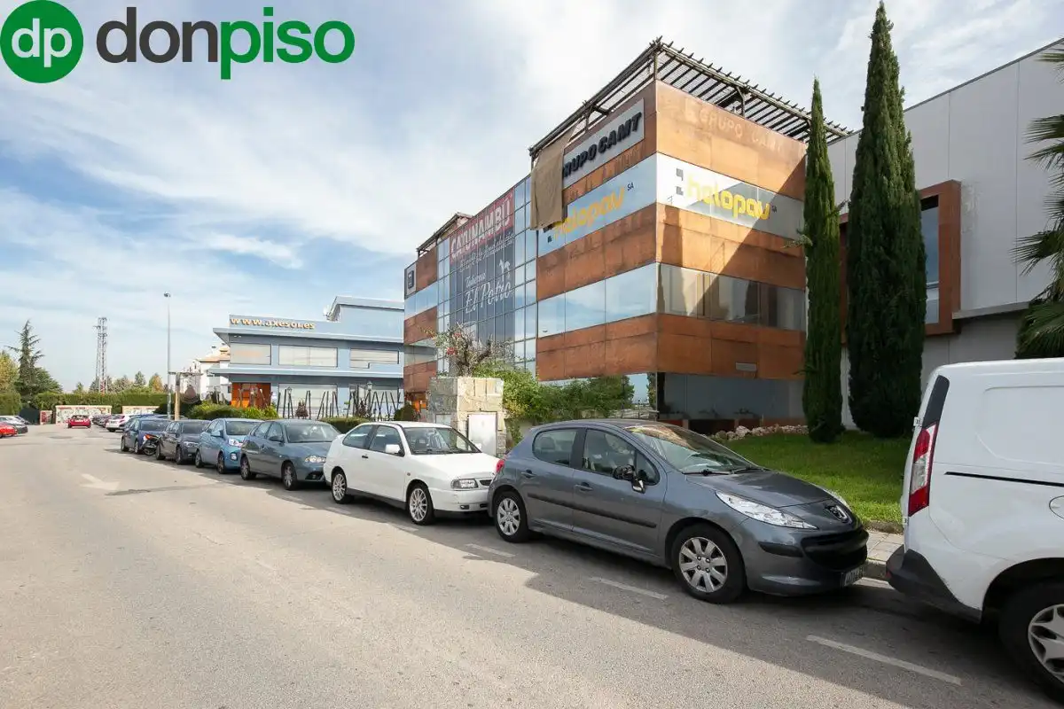 Edificio en venta en Calle FERNANDO DE LOS RIOS, Campus de la Salud