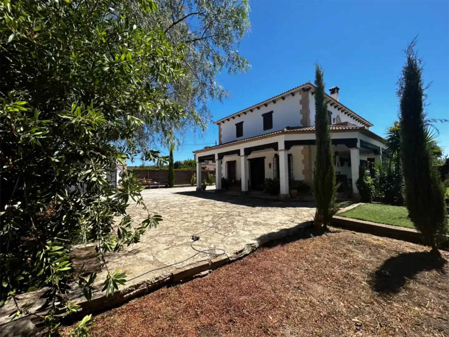 Vista exterior de Casa o xalet en venda en Setenil de las Bodegas amb Aire condicionat, Piscina i Balcó