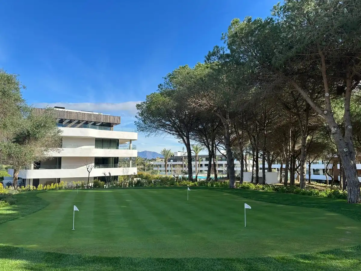 Vista exterior de Apartamento en venta en Madrid con Aire acondicionado y Microondas