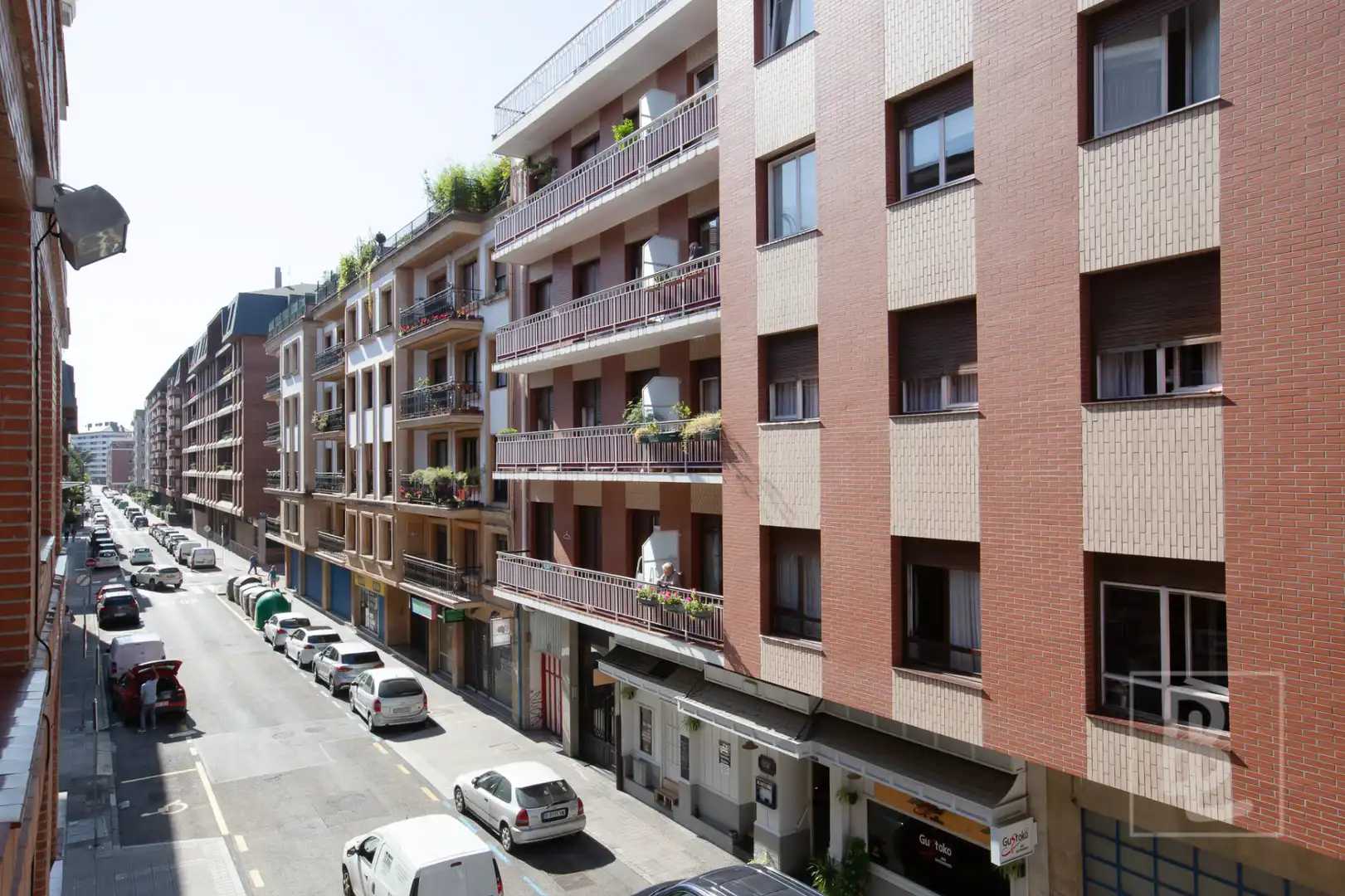 Pis amb terrassa en venda a Kale Barria 1
