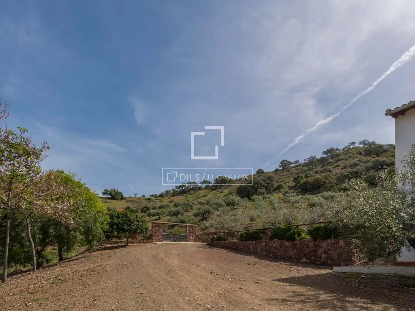 Finca rústica en venda en Málaga amb Jardí privat, Terrassa i Traster