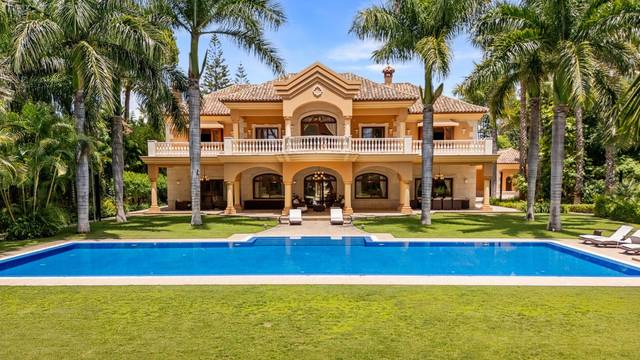 Casa adosada en Venta en Guadalmina Baja