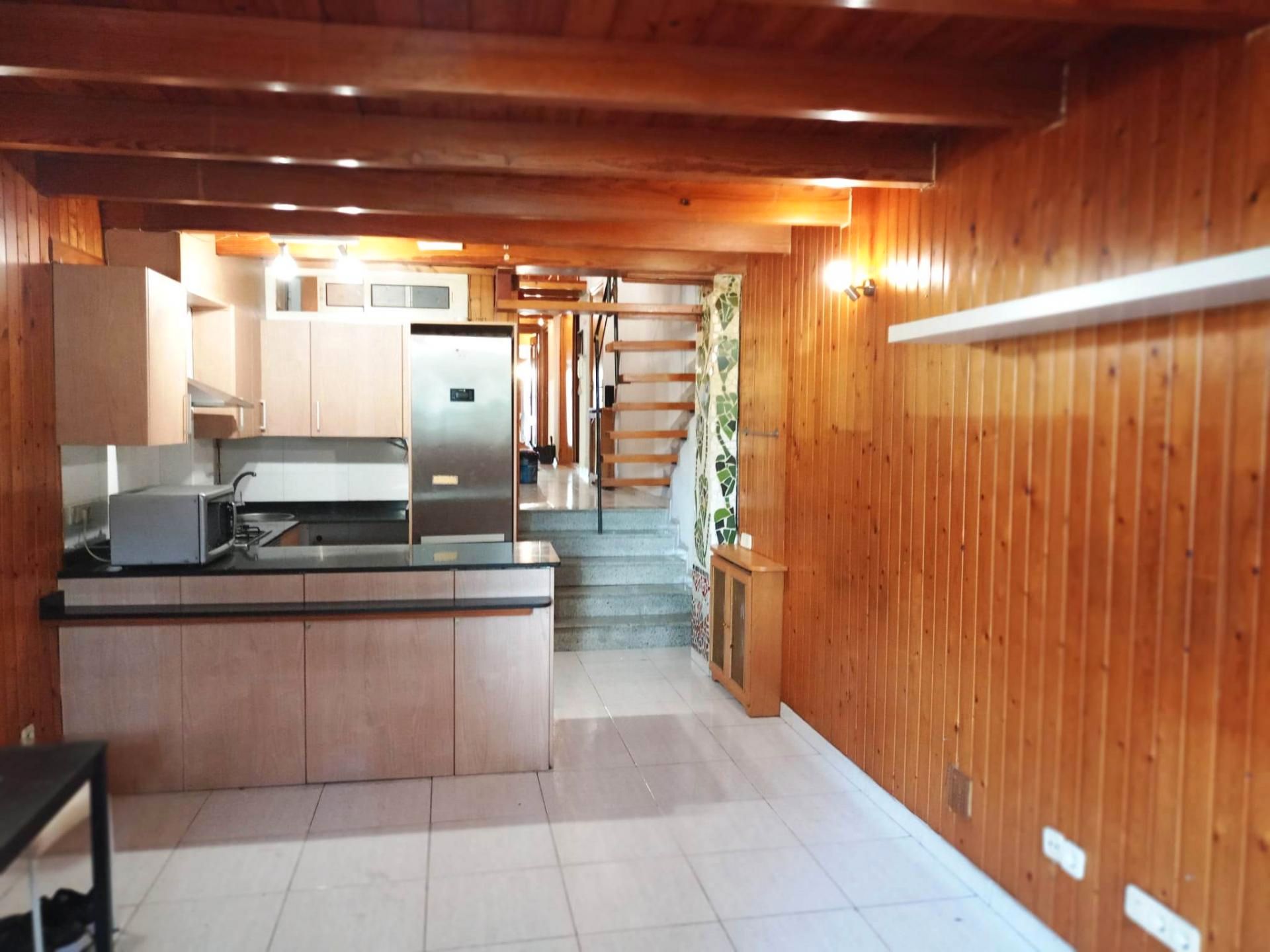 Cocina de Planta baja en venta en  Barcelona Capital con Calefacción y Jardín privado
