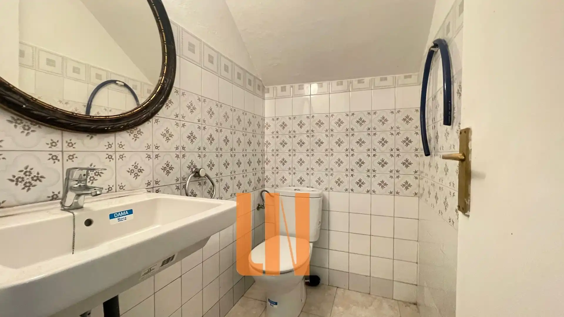 Bathroom of Commercial properties for sale in A Coruña Capital 