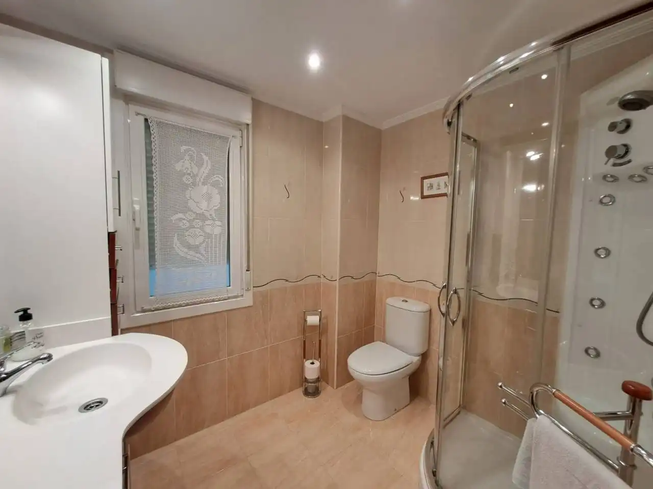 Baño de Piso en venta en Burgos con Calefacción y Trastero