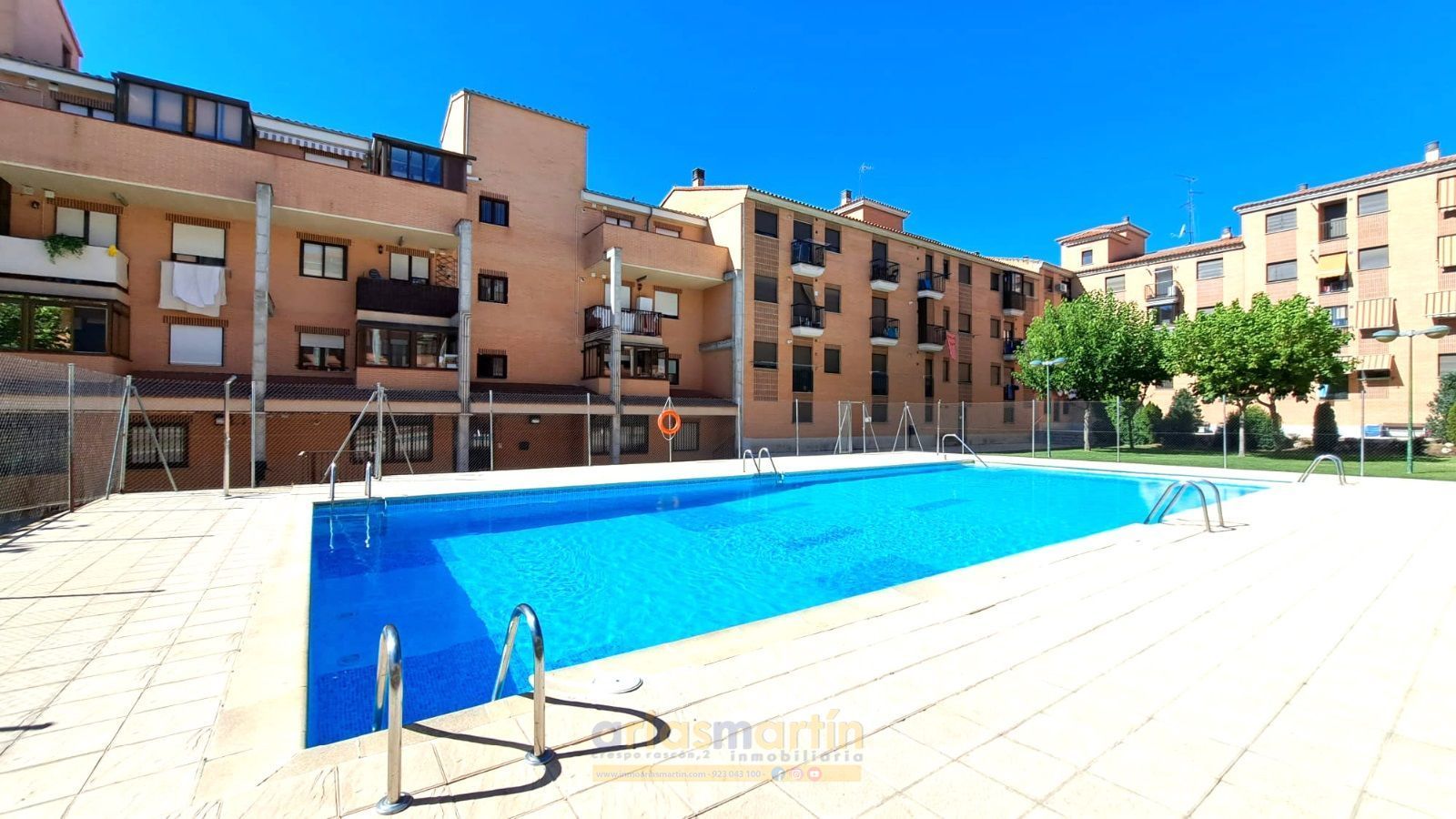 Swimming pool of Attic to rent in Salamanca Capital  with Air Conditioner, Heating and Terrace